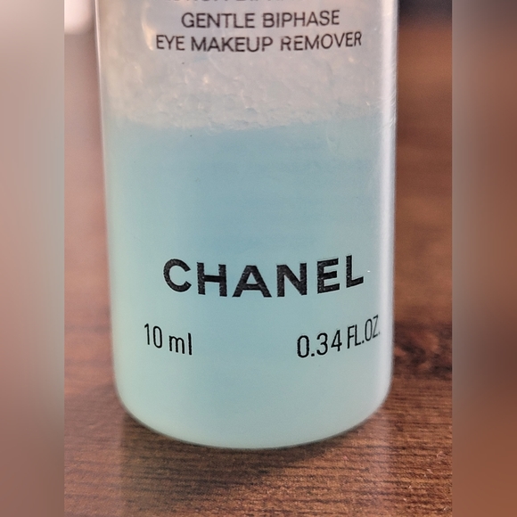 Chanel makeup remover - Picture 3 of 4